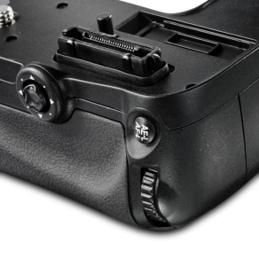 Aputure Battery Grip BP-D11 for Nikon D7000